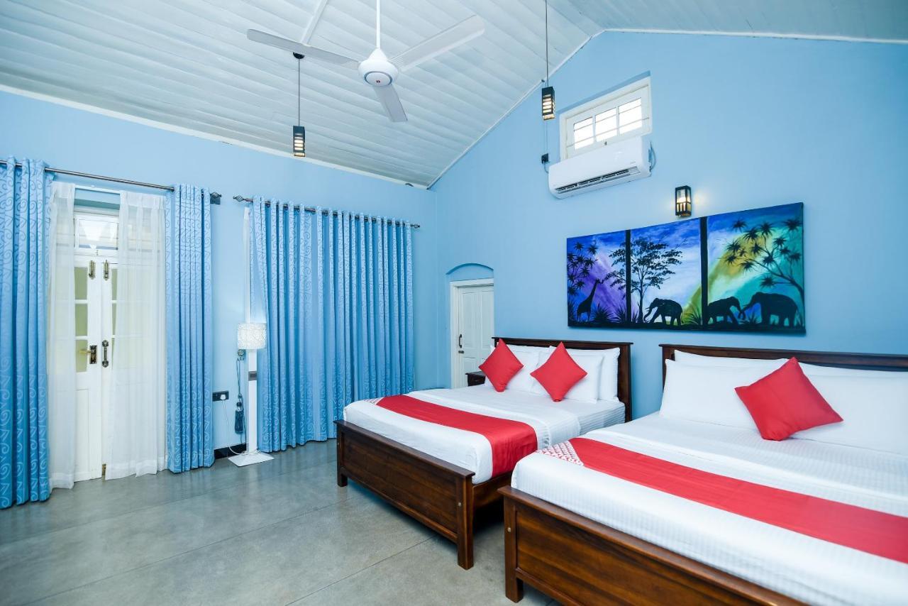 Man Mountain Villa Matale Bagian luar foto